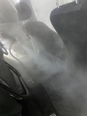 新竹洗車推薦-經典高溫蒸氣護理-車內殺菌服務2